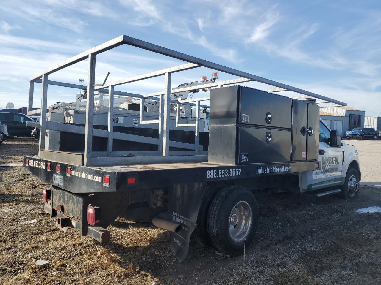 2021 Ford F350 Super Duty - Image 3