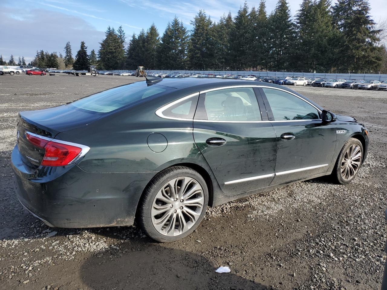 2017 Buick Lacrosse Premium - Фото 3