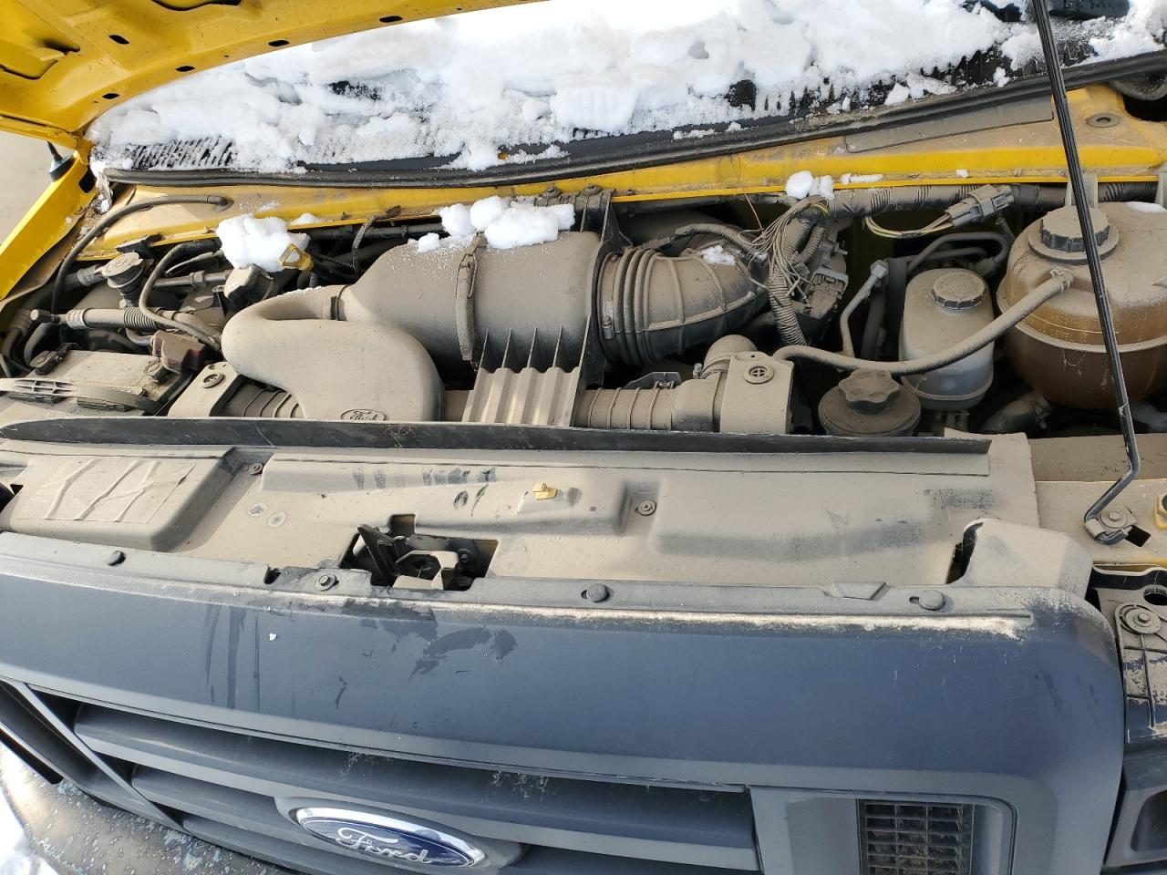 2016 Ford Econoline E350 Super Duty Cutaway Van - Фото 7