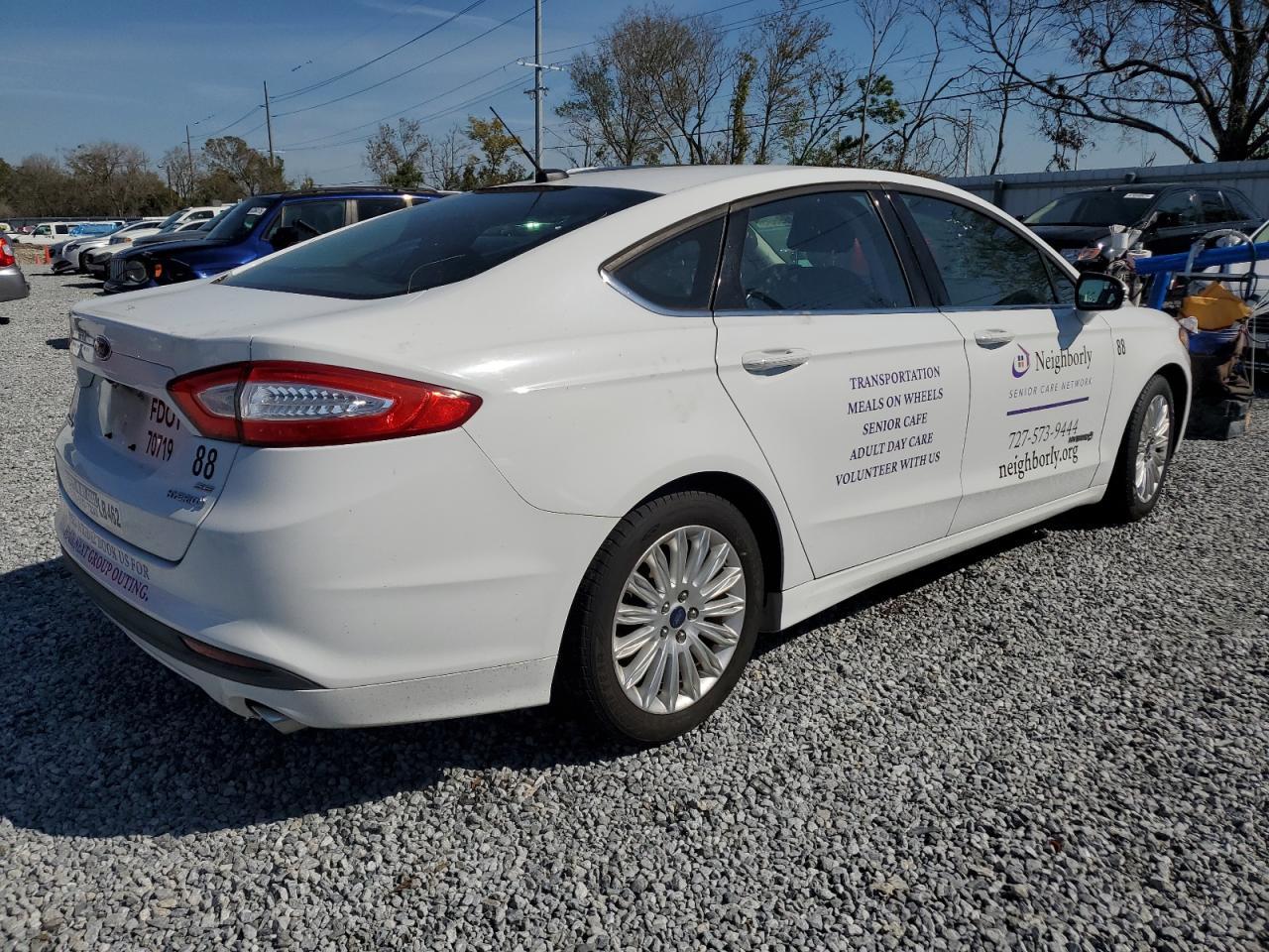 2016 Ford Fusion Se Hybrid - Image 3