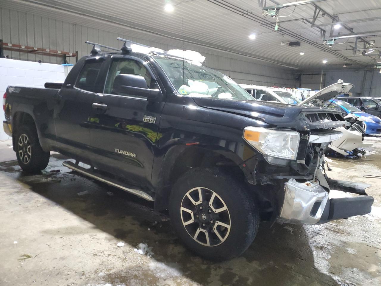 2017 Toyota Tundra Sr5 - Image 4