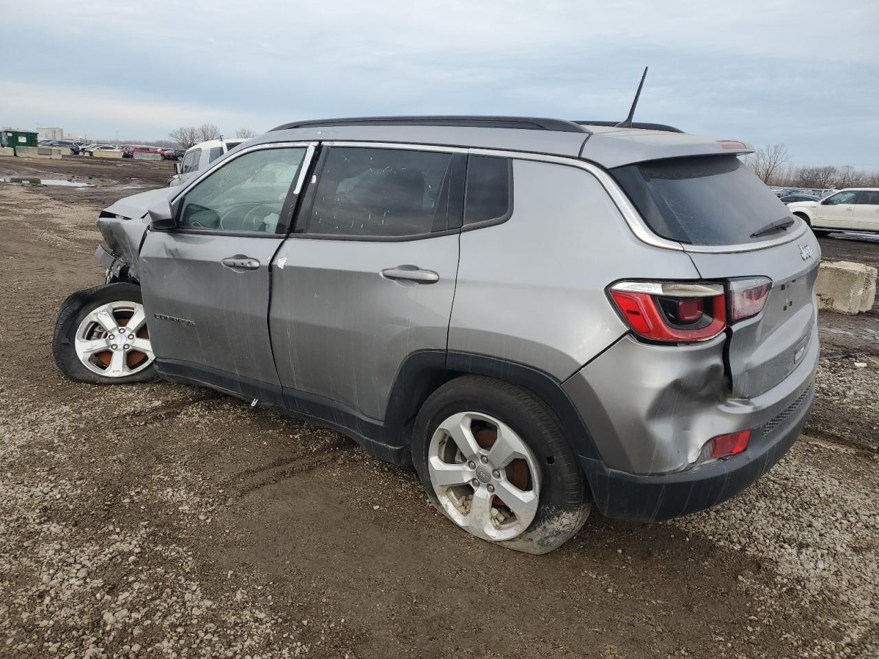 2018 Jeep Compass Latitude - Фото 2