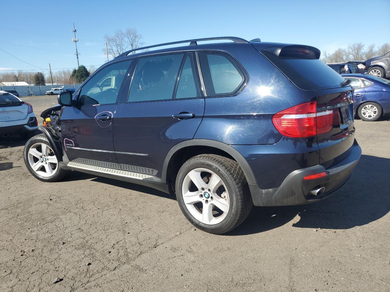 2010 BMW X5 xDrive30I - Фото 2