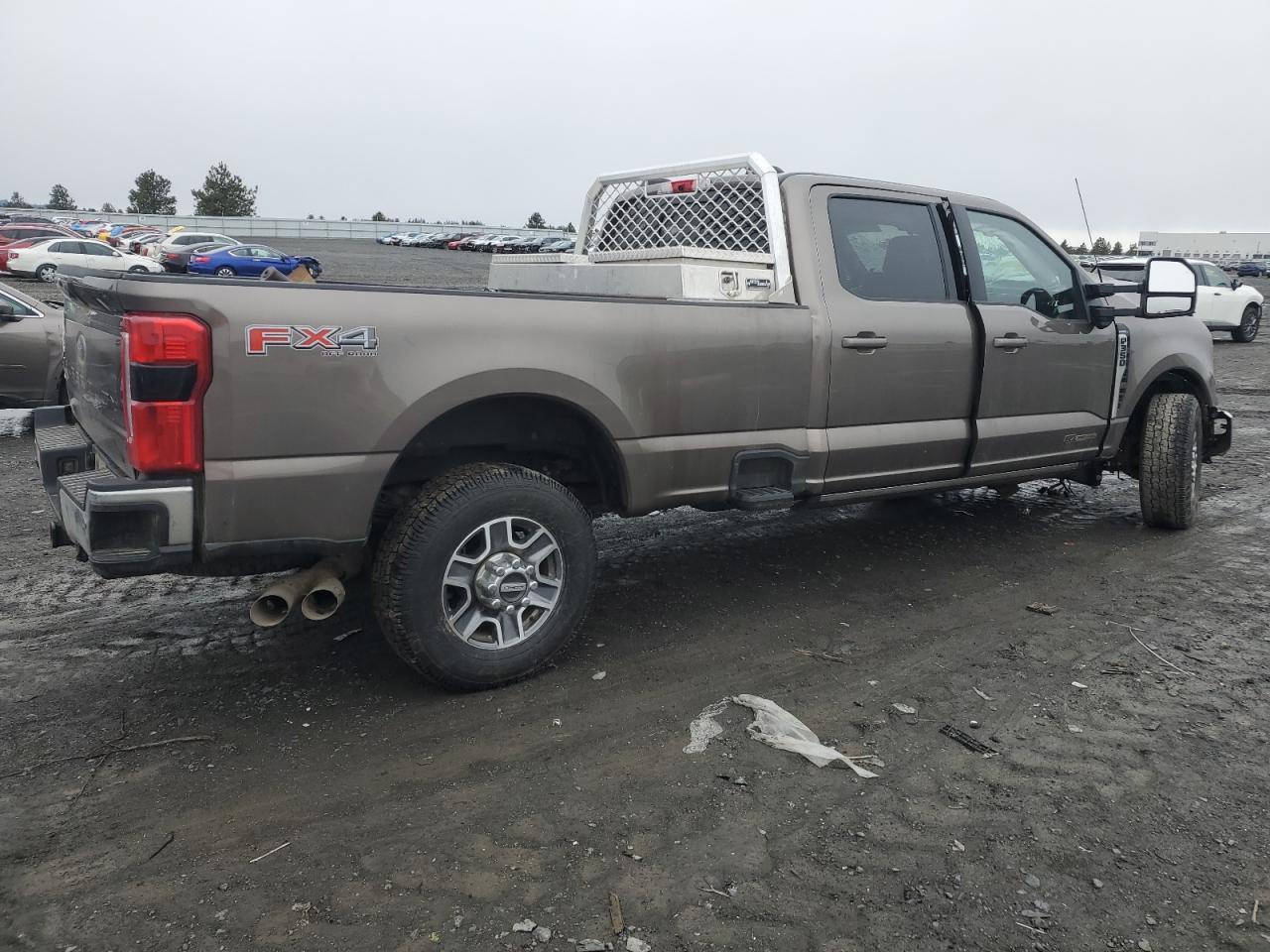 2023 Ford F350 Super Duty - Фото 3