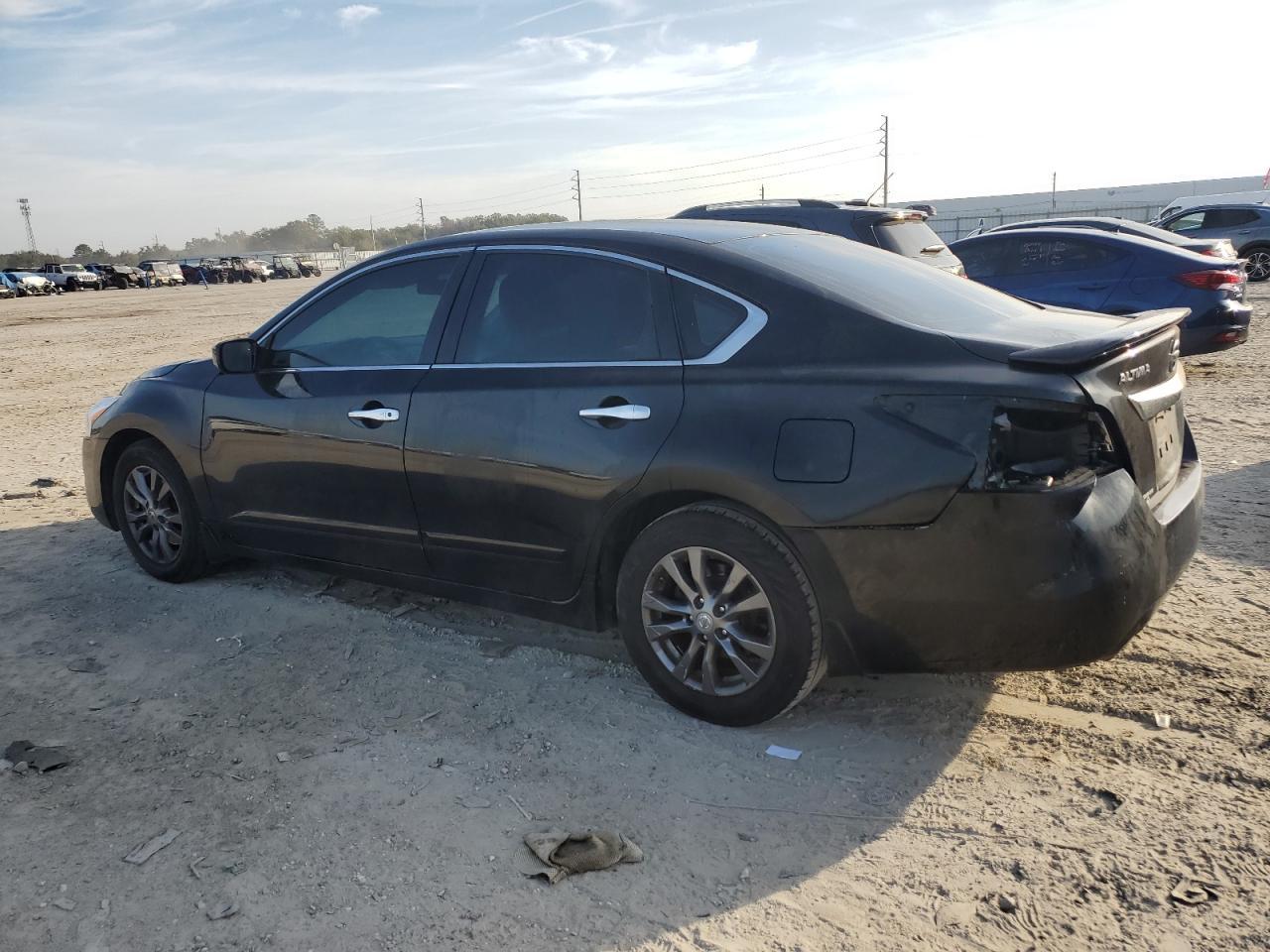 2015 Nissan Altima 2.5 - Фото 2