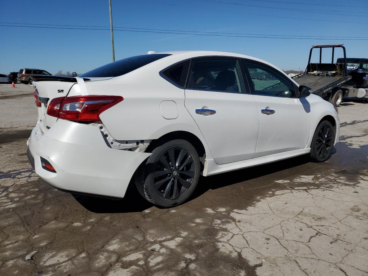 2018 Nissan Sentra S - Фото 3