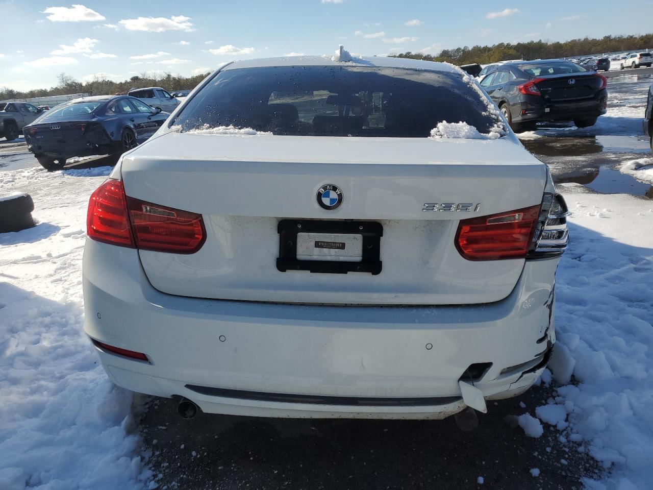 2015 BMW 335 Xi - Фото 6