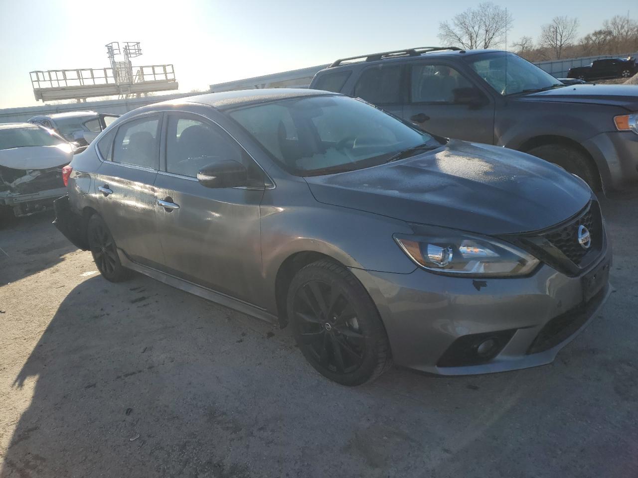 2018 Niss Sentra S - Image 4