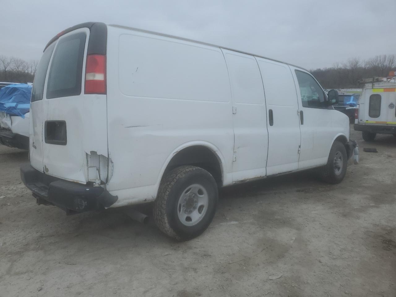 2012 Chevrolet Express G2500 - Фото 3