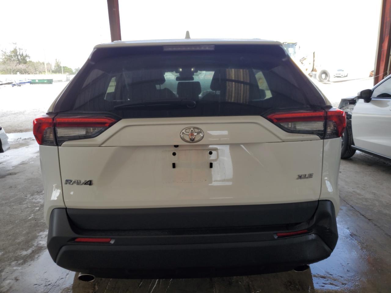 2024 Toyota Rav4 Xle - Фото 6