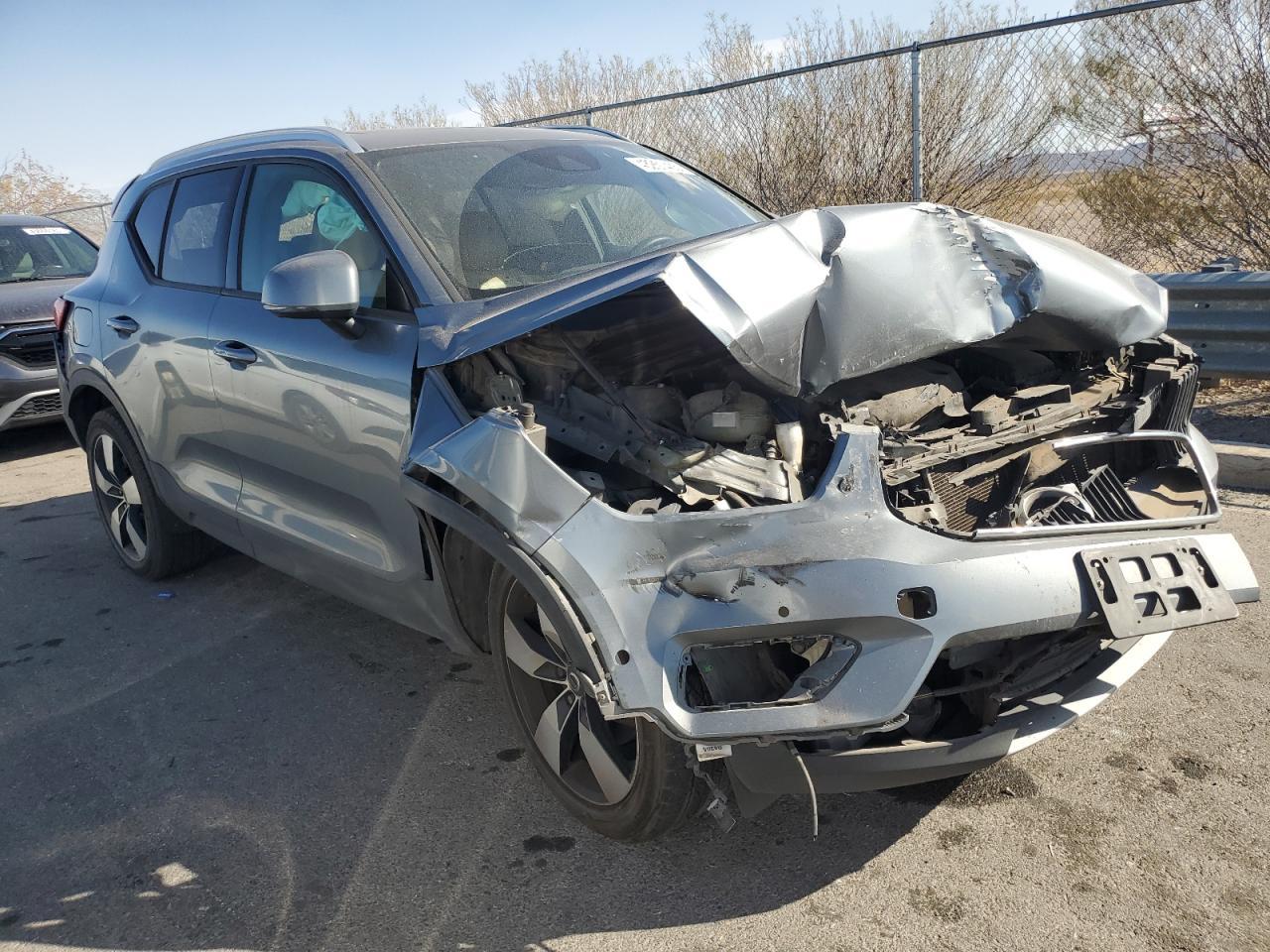2019 Volvo Xc40 T5 Momentum - Фото 4