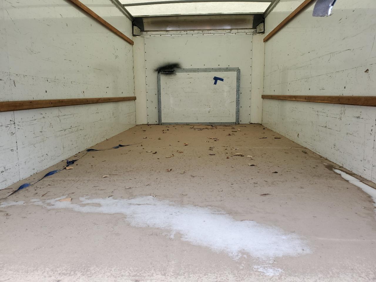 2016 Ford Econoline E350 Super Duty Cutaway Van - Фото 6