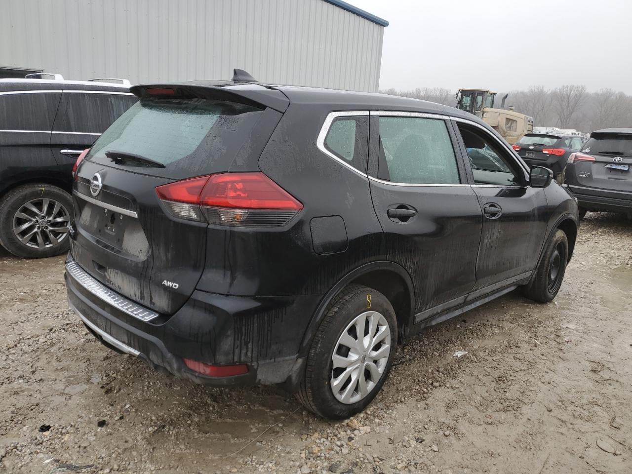 2018 Nissan Rogue S - Image 3