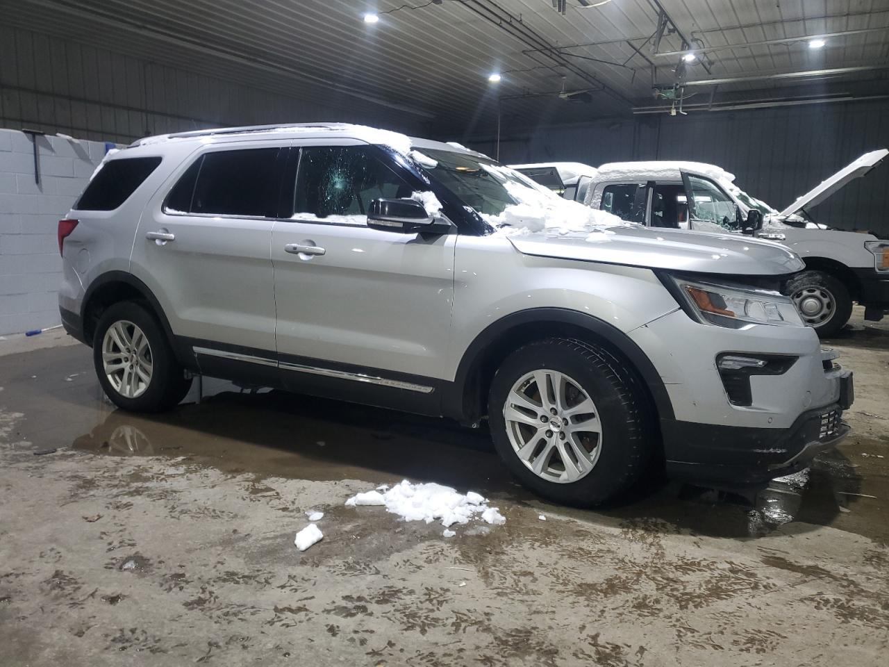 2018 Ford Explorer Xlt - Фото 4