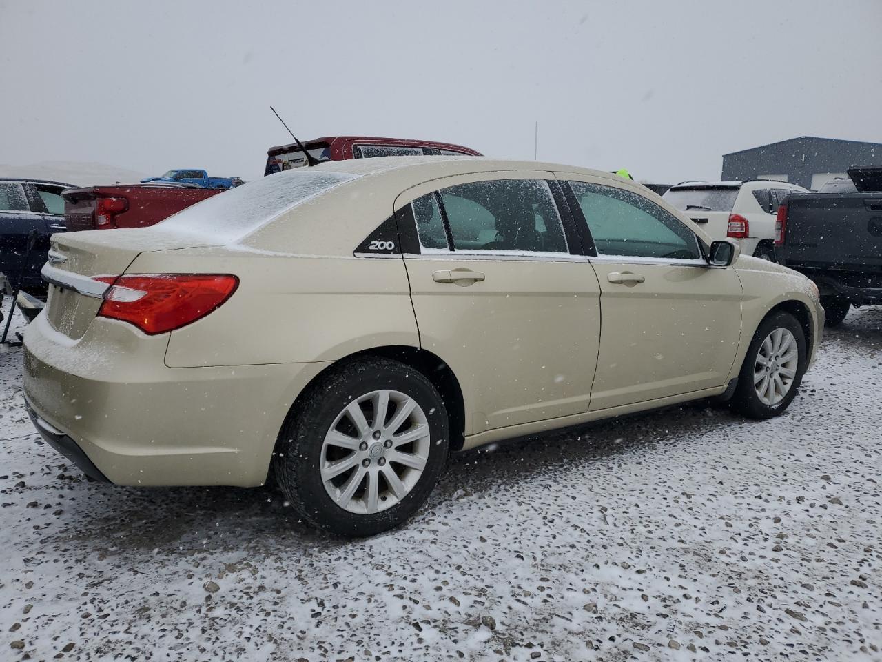 2011 Chrysler 200 Touring - Image 3