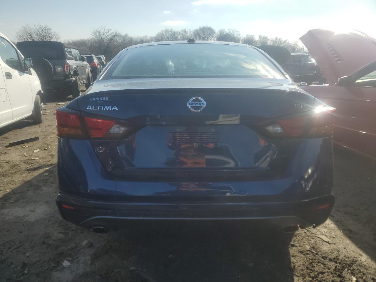 2022 Nissan Altima Sr - Фото 6