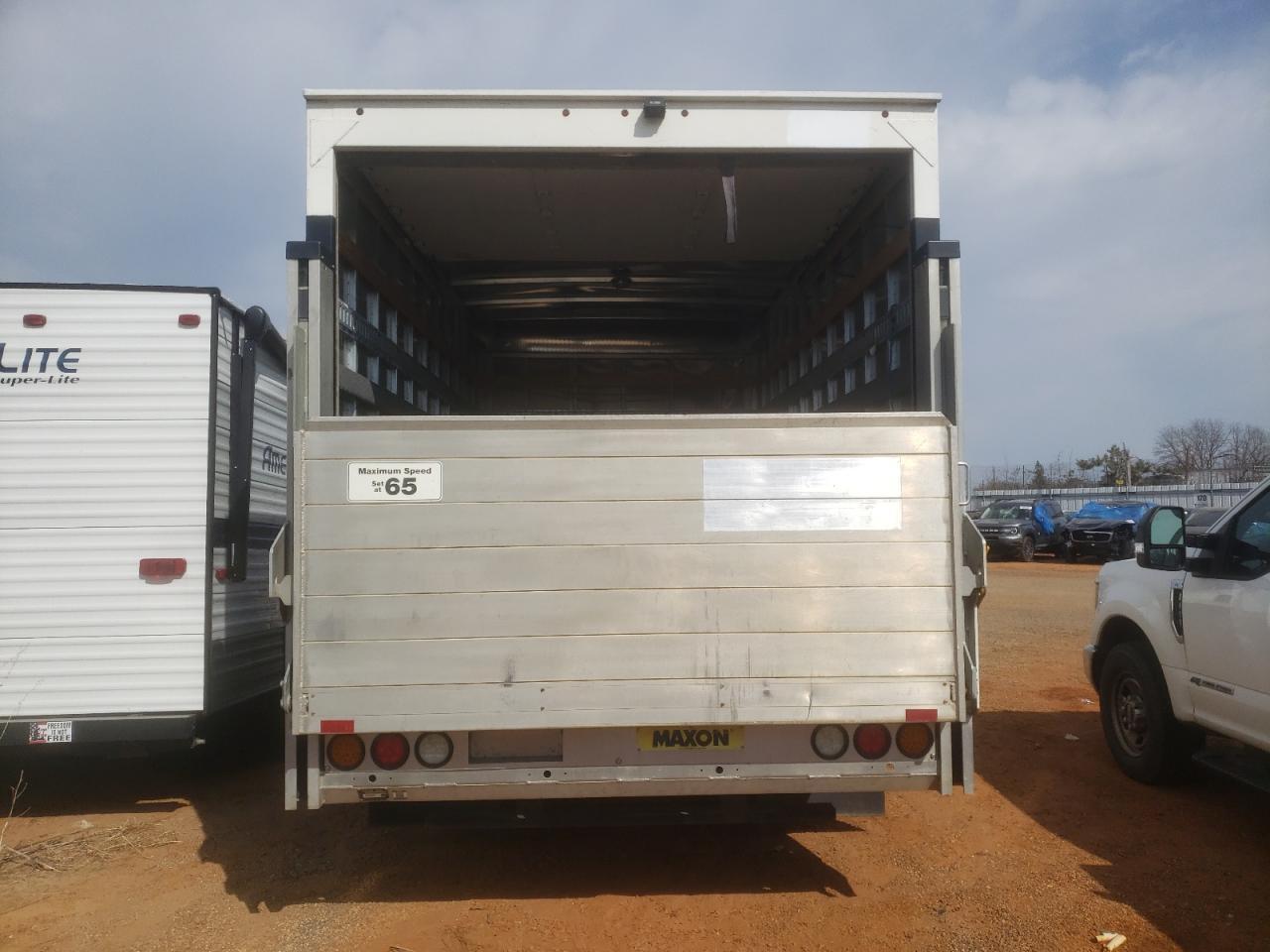 2019 Isuzu Npr - Image 6