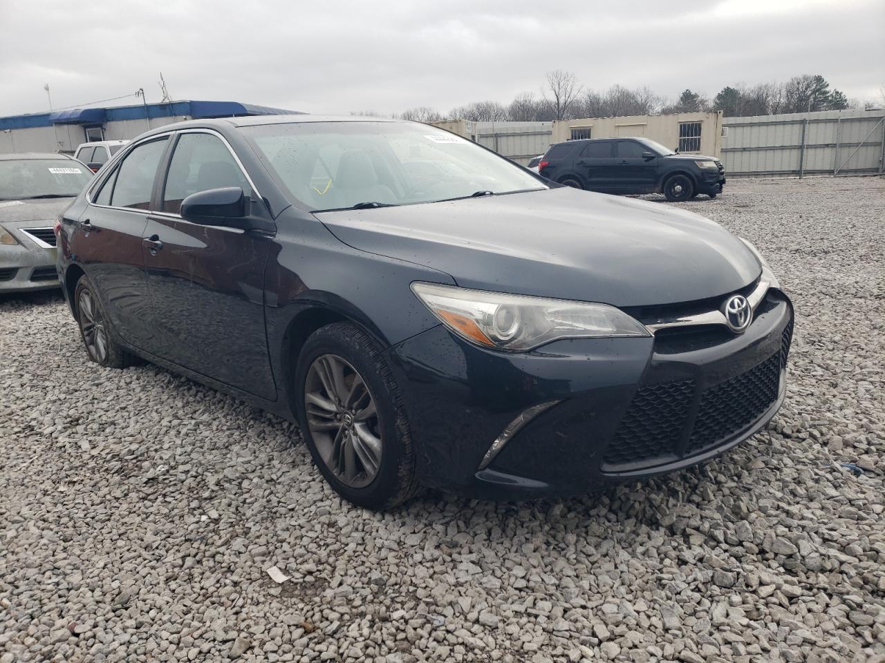 2015 Toyota Camry Le - Фото 4