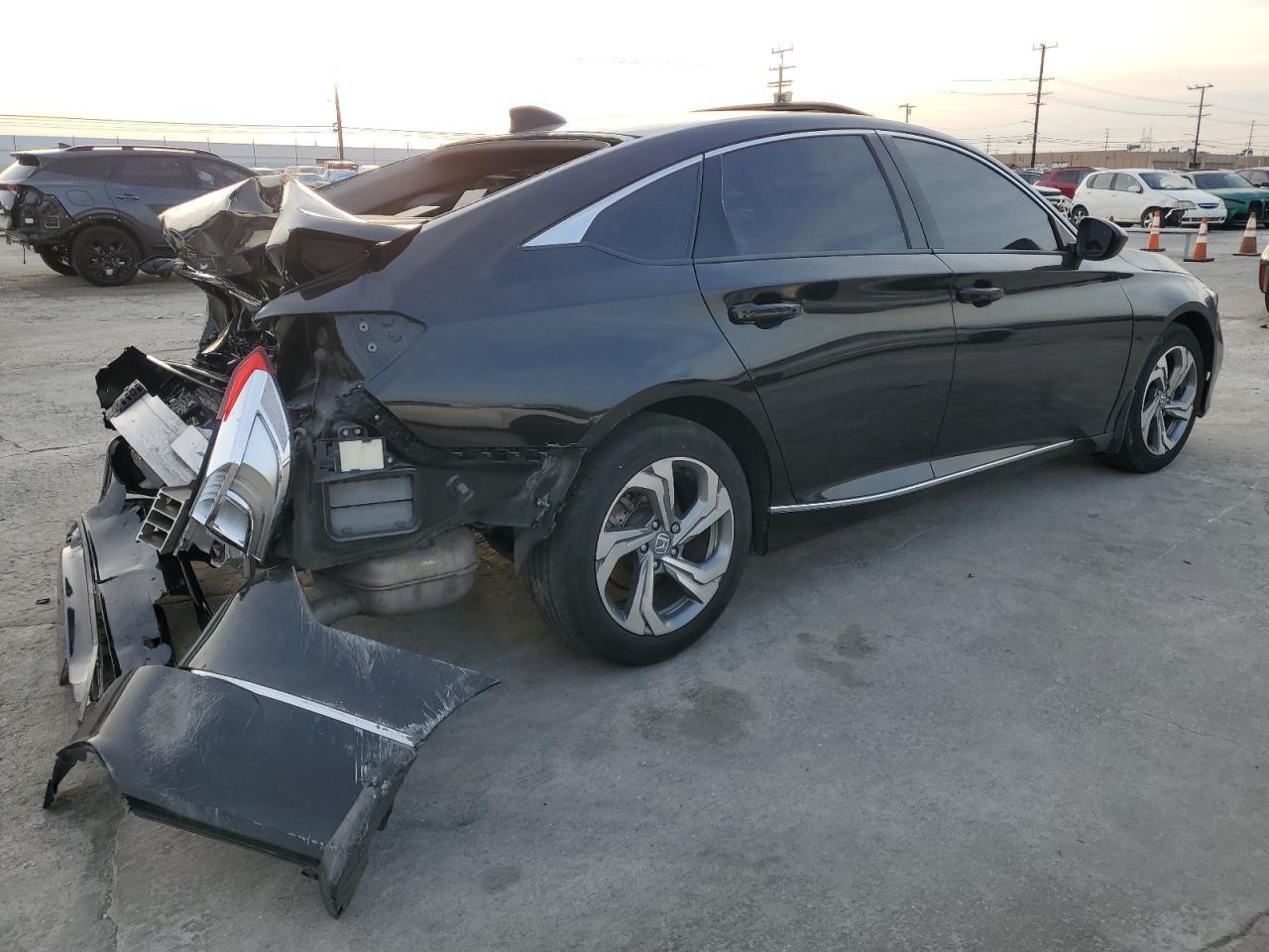 2018 Honda Accord Ex - Фото 3