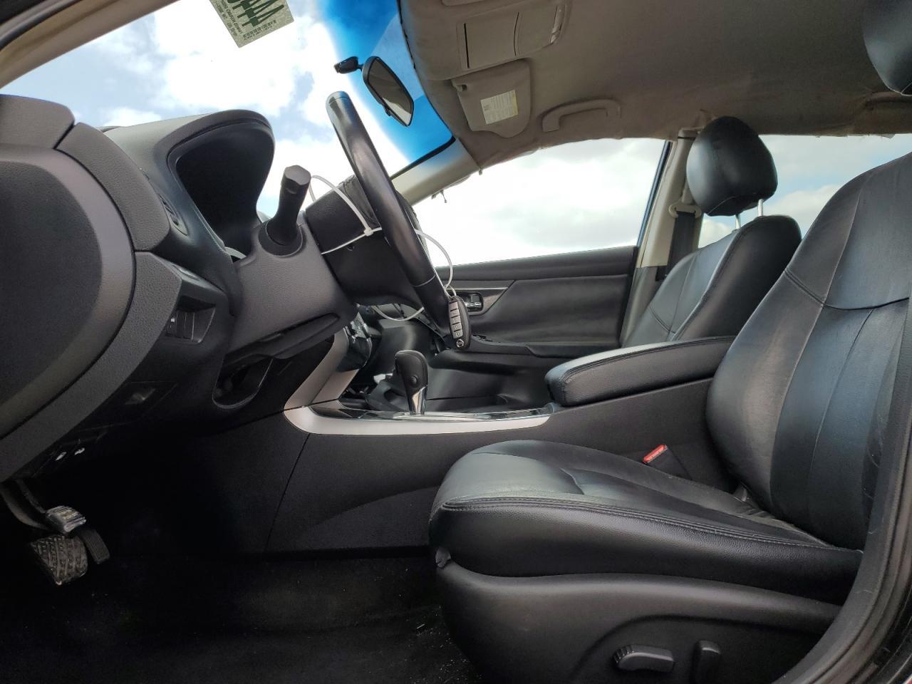 2013 Niss Altima 2.5 - Image 7