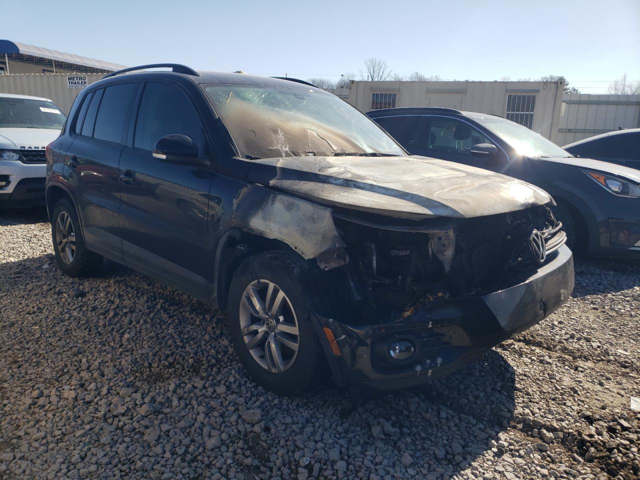2016 Volkswagen Tiguan S - Фото 4