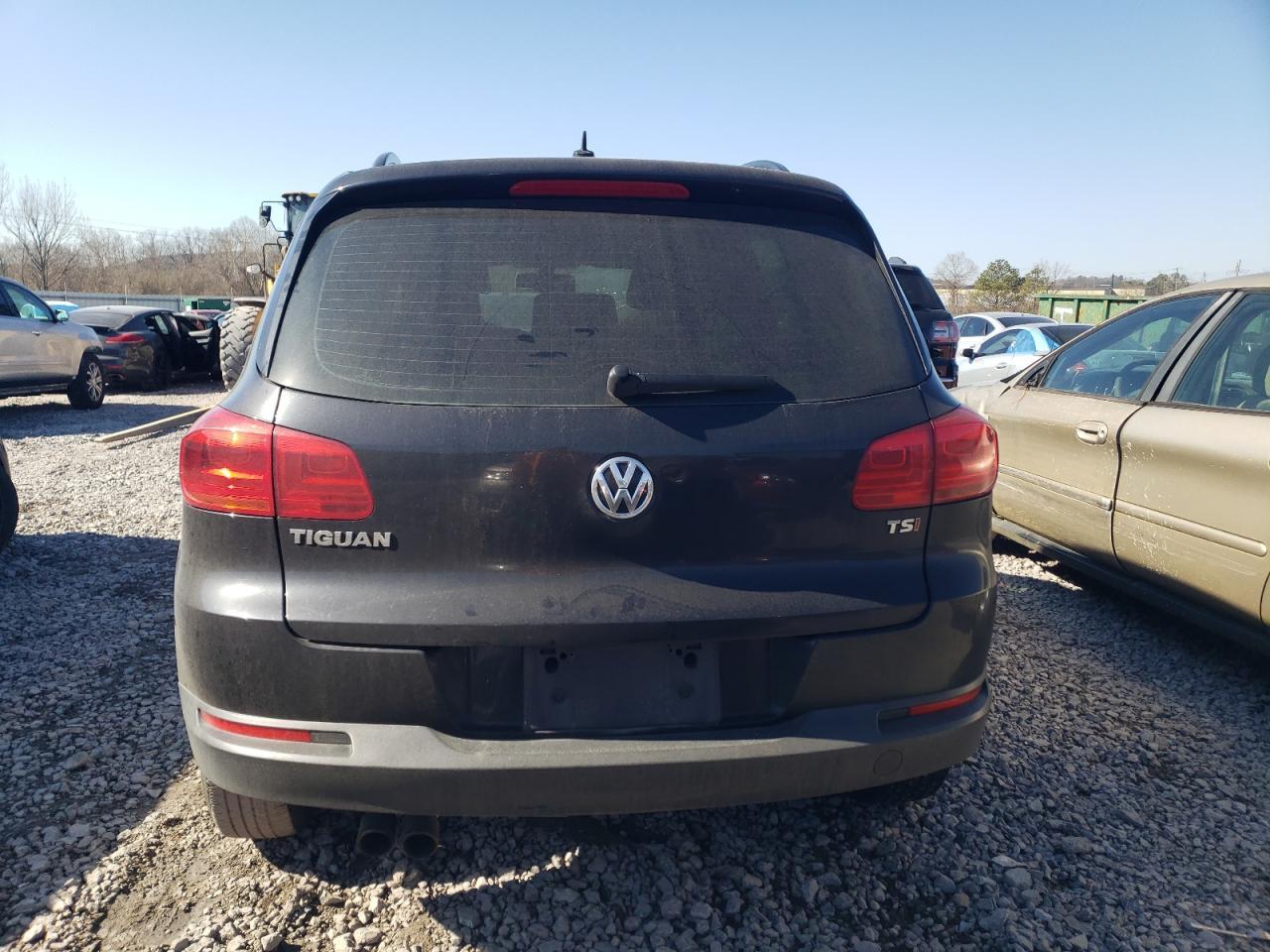 2016 Volkswagen Tiguan S - Фото 6