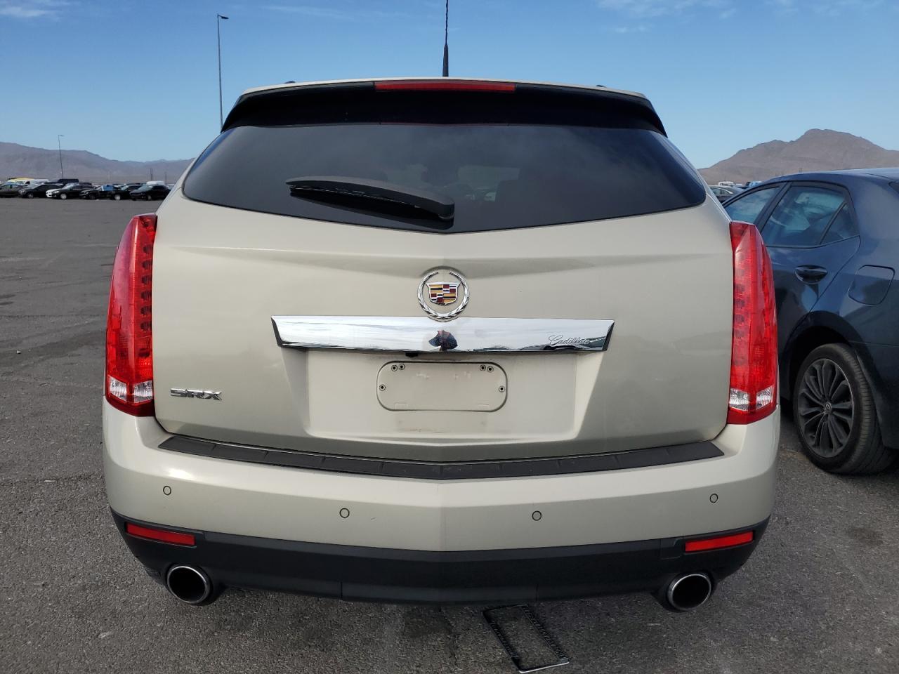 2010 Cadillac Srx Premium Collection - Image 6