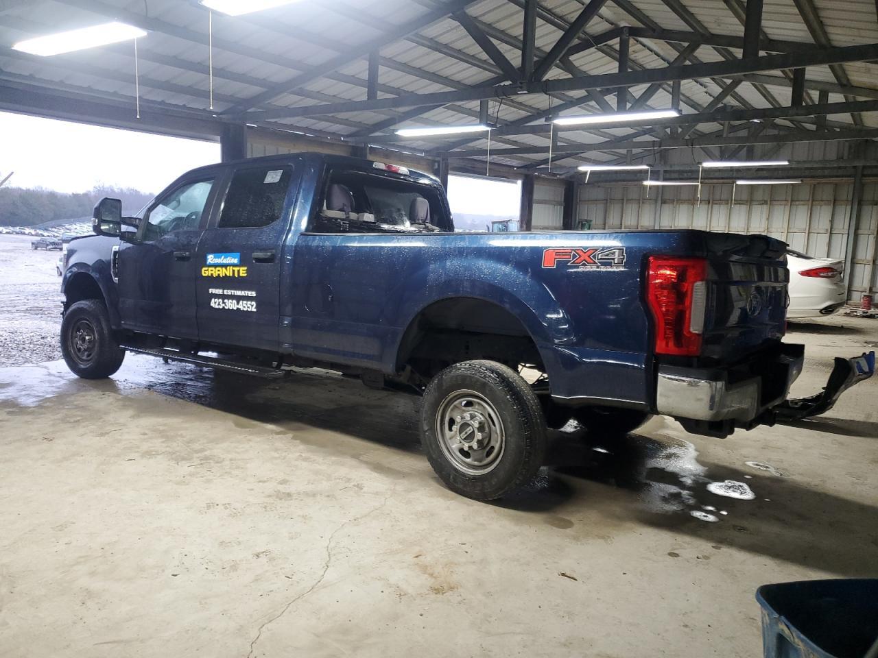 2019 Ford F250 Super Duty - Фото 2