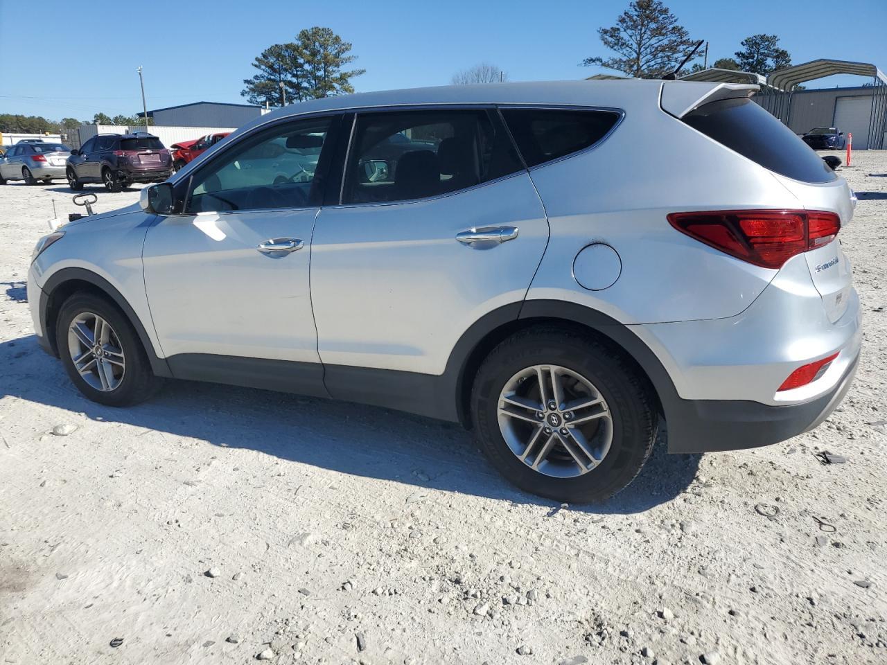 2018 Hyundai Santa Fe Sport - Image 2