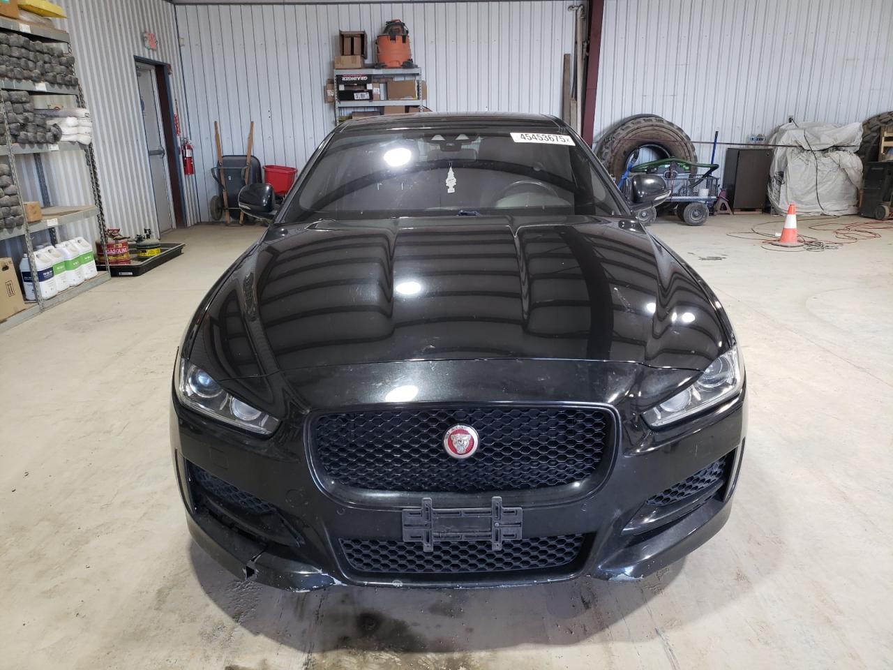 2017 Jaguar Xe - Image 5