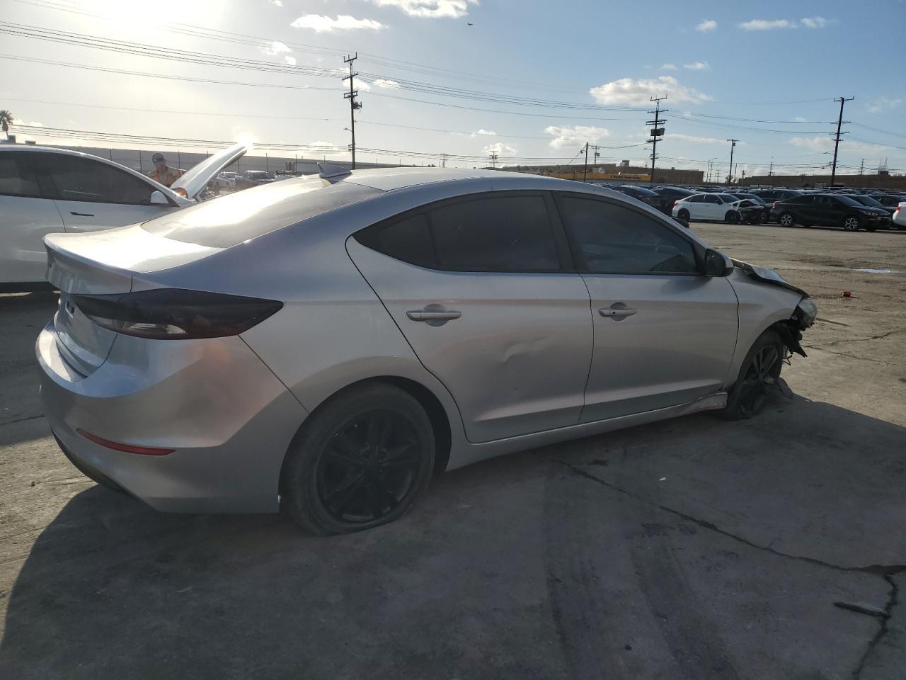 2017 Hyundai Elantra Se - Image 3