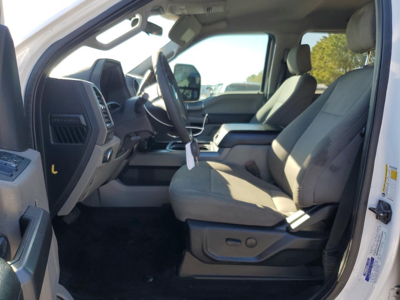 2020 Ford F350 Super Duty - Фото 7