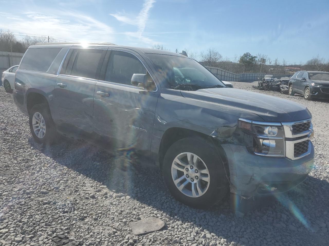 2016 Chevrolet Suburban C1500 Lt - Фото 4