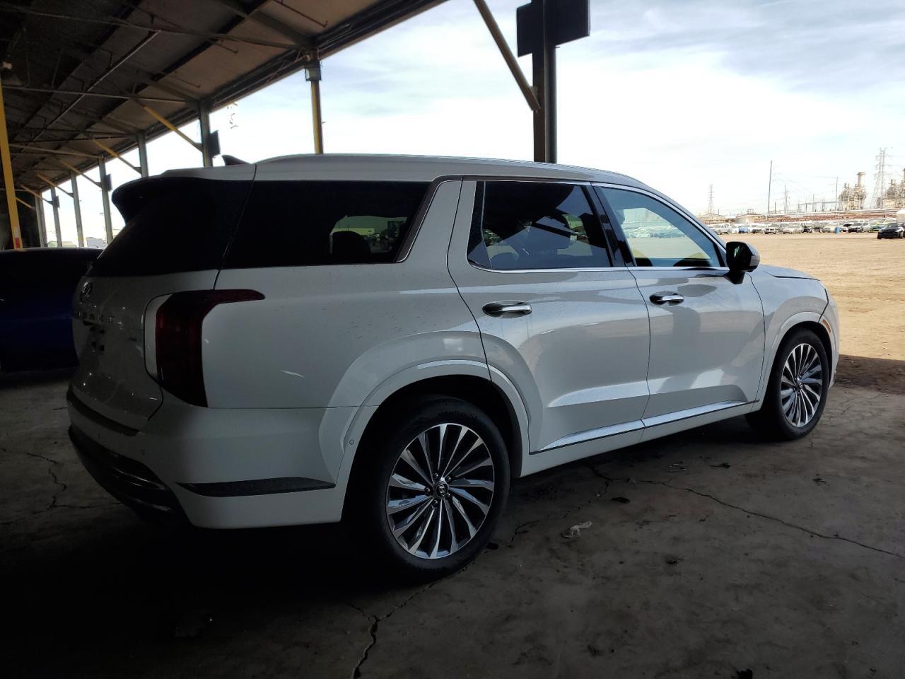 2024 Hyundai Palisade Calligraphy - Image 3