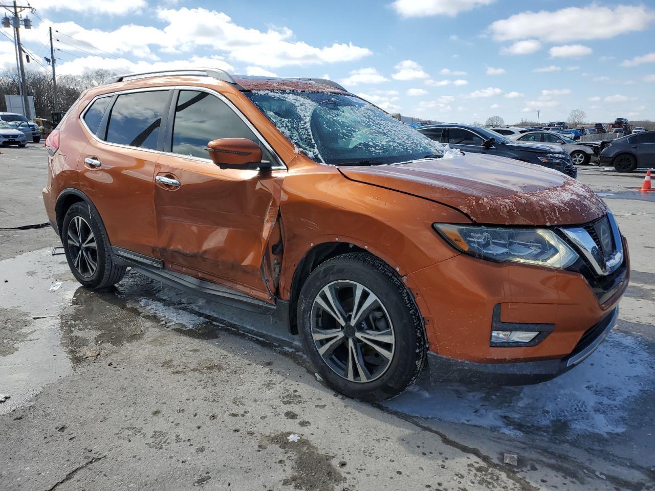 2017 Nissan Rogue S - Фото 4