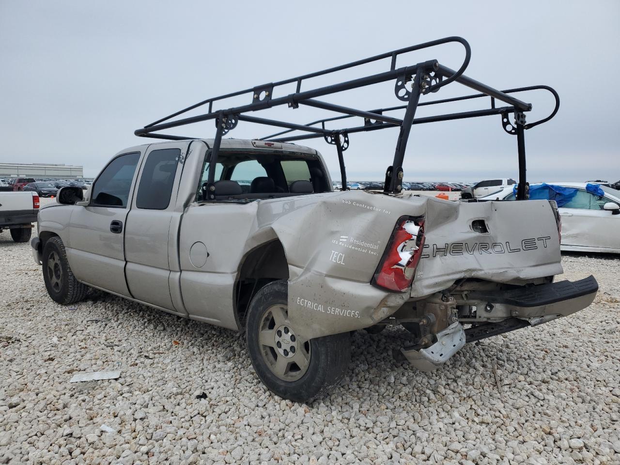 2005 Chevrolet Silverado C1500 - Image 2