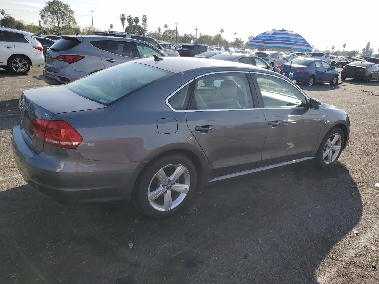 2014 Volkswagen Passat S - Image 3