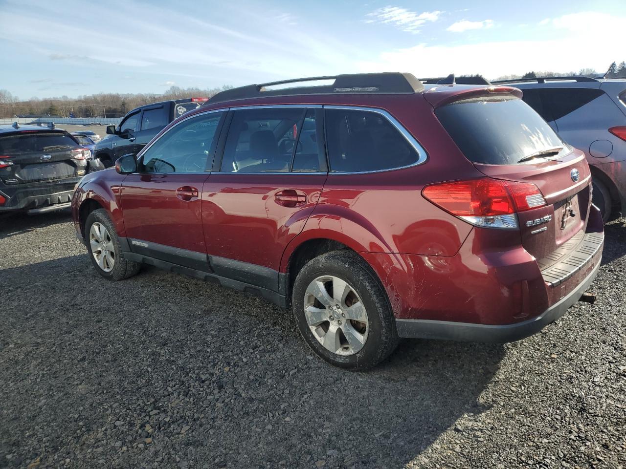 2011 Subaru Outback 3.6R Limited - Фото 2