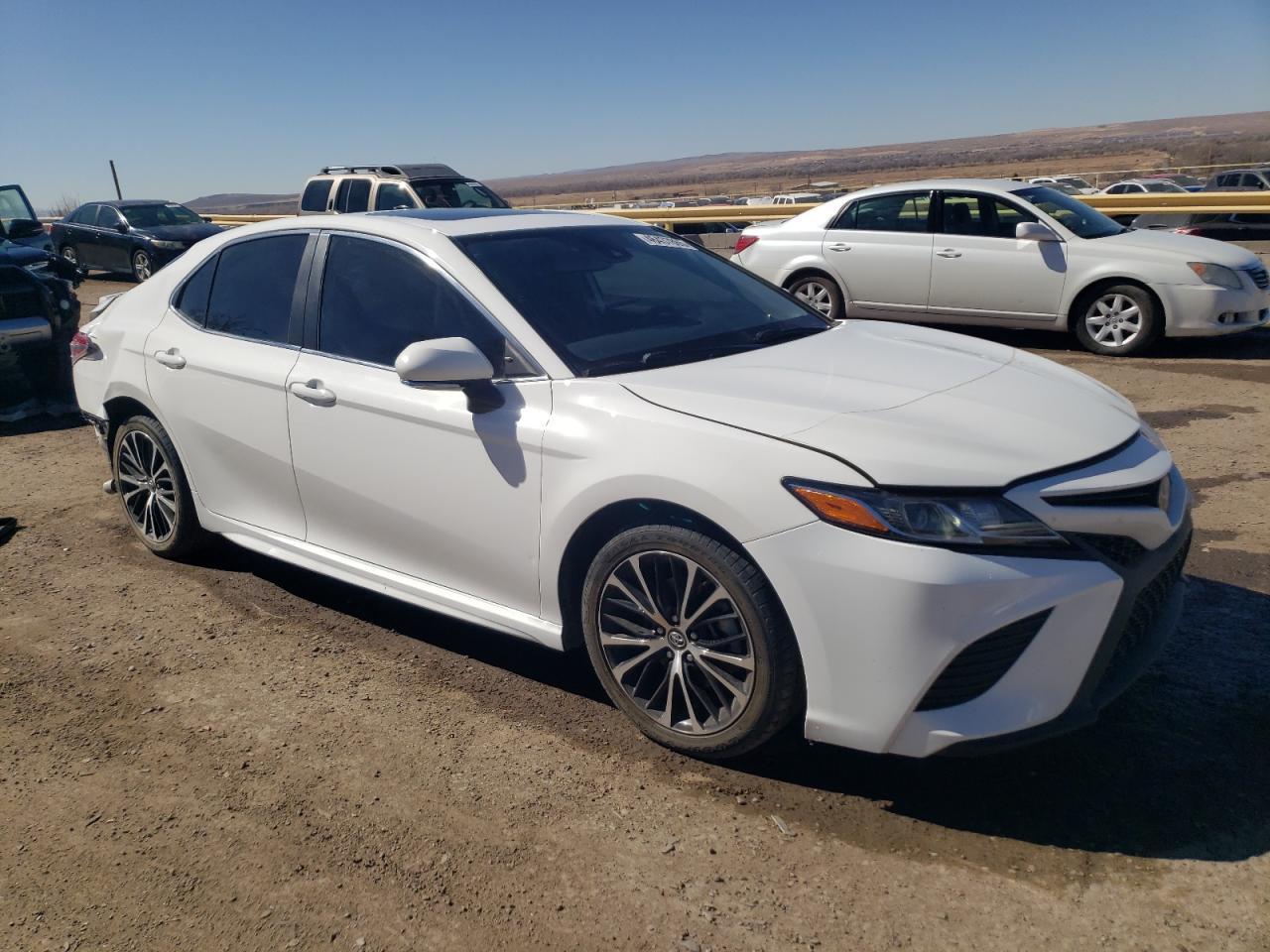 2019 Toyota Camry L - Фото 4