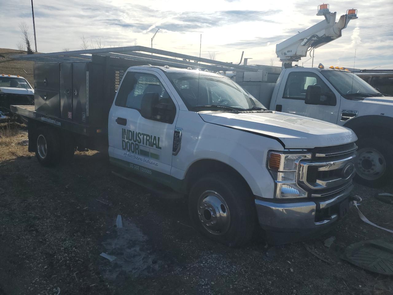 2021 Ford F350 Super Duty - Image 4