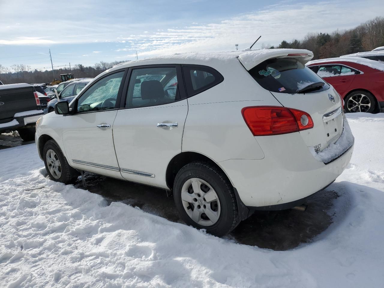 2013 Nissan Rogue S - Image 2
