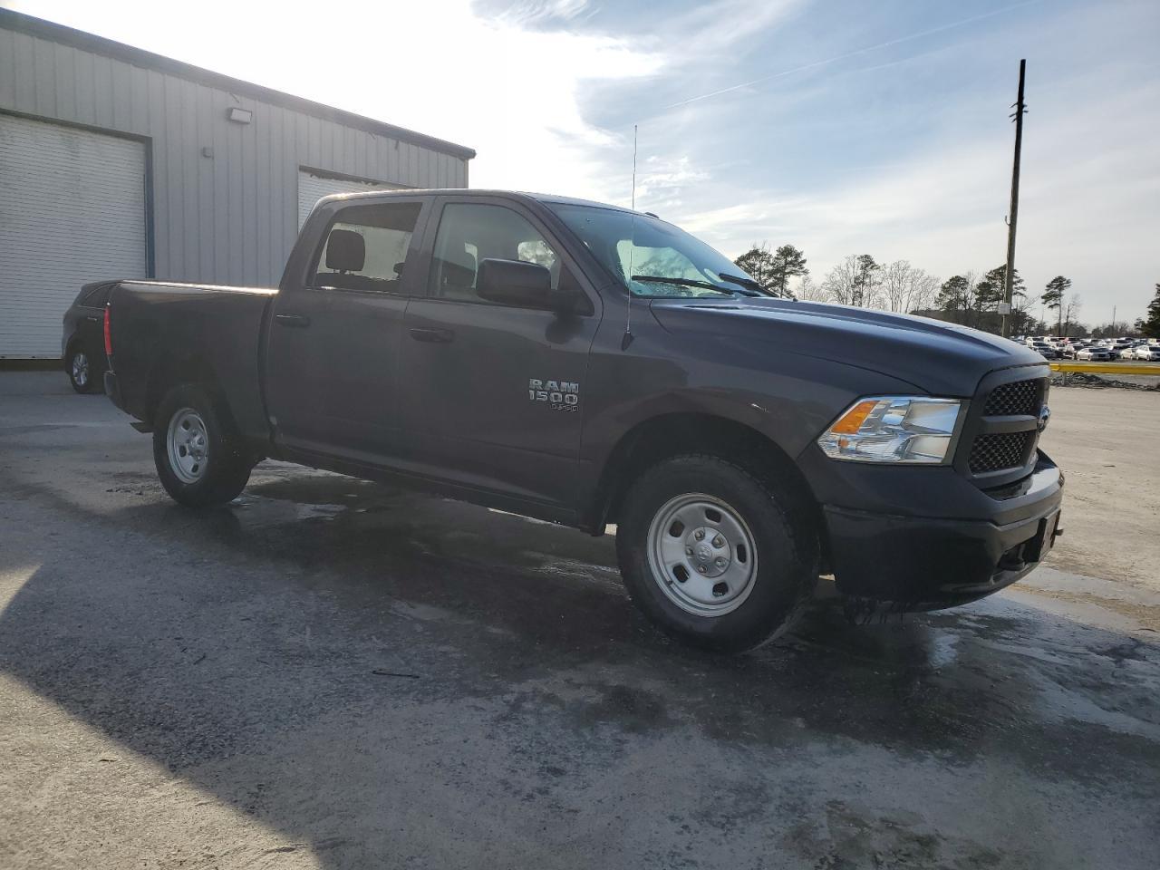 2021 Ram 1500 Classic Tradesman - Фото 4