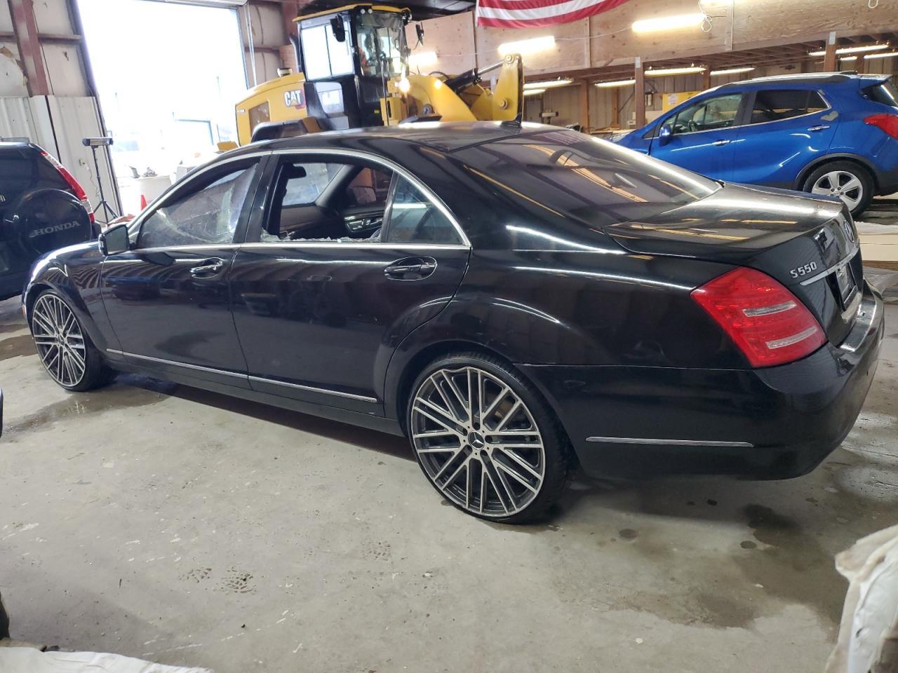 2011 Mercedes-Benz S 550 4Matic - Фото 2