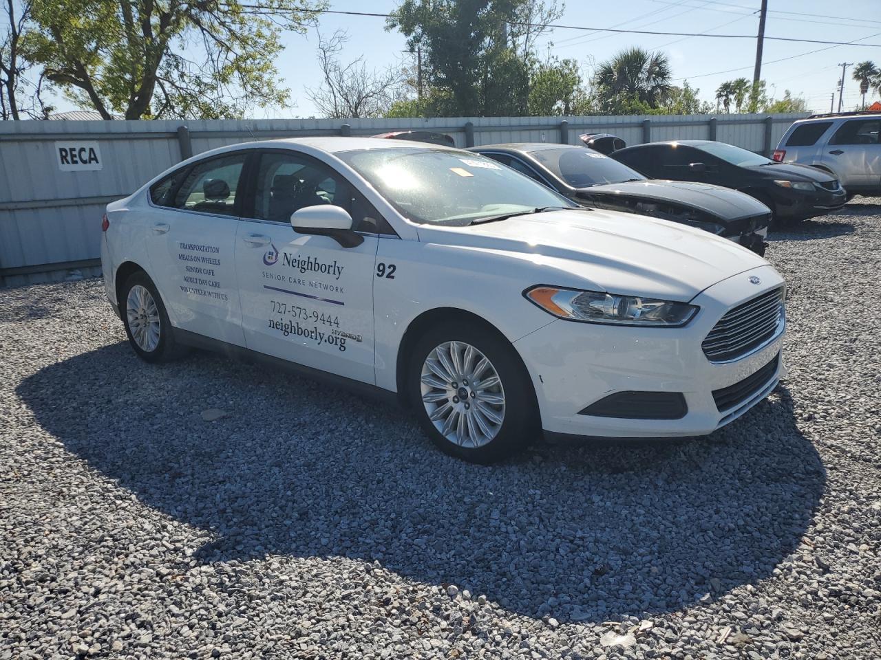 2015 Ford Fusion S Hybrid - Фото 4