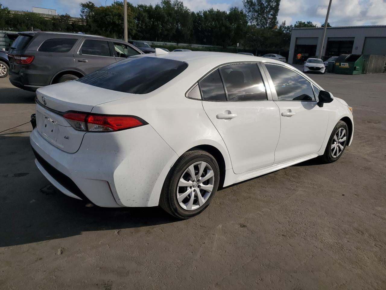 2021 Toyota Corolla - Image 3