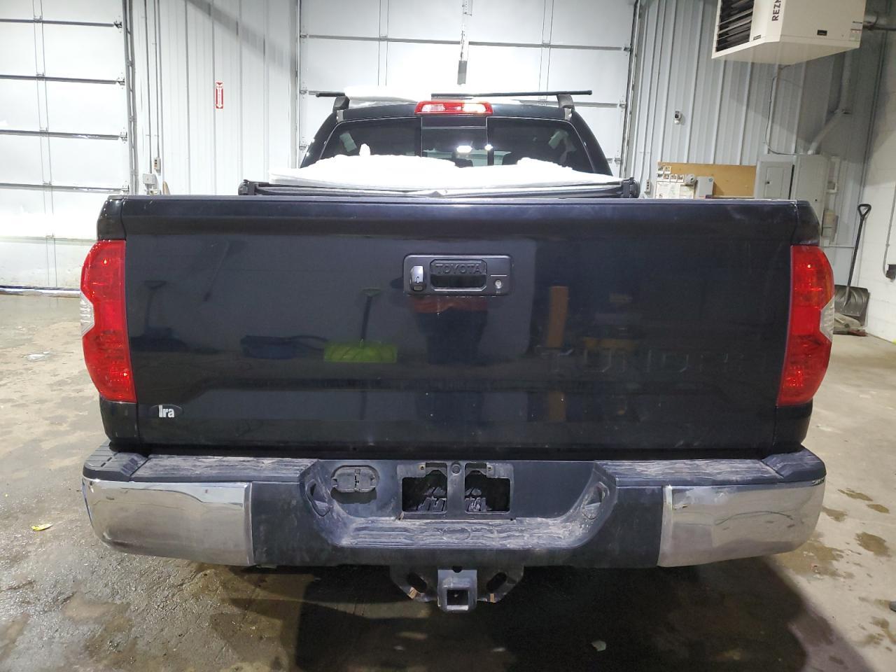 2017 Toyota Tundra Sr5 - Image 6