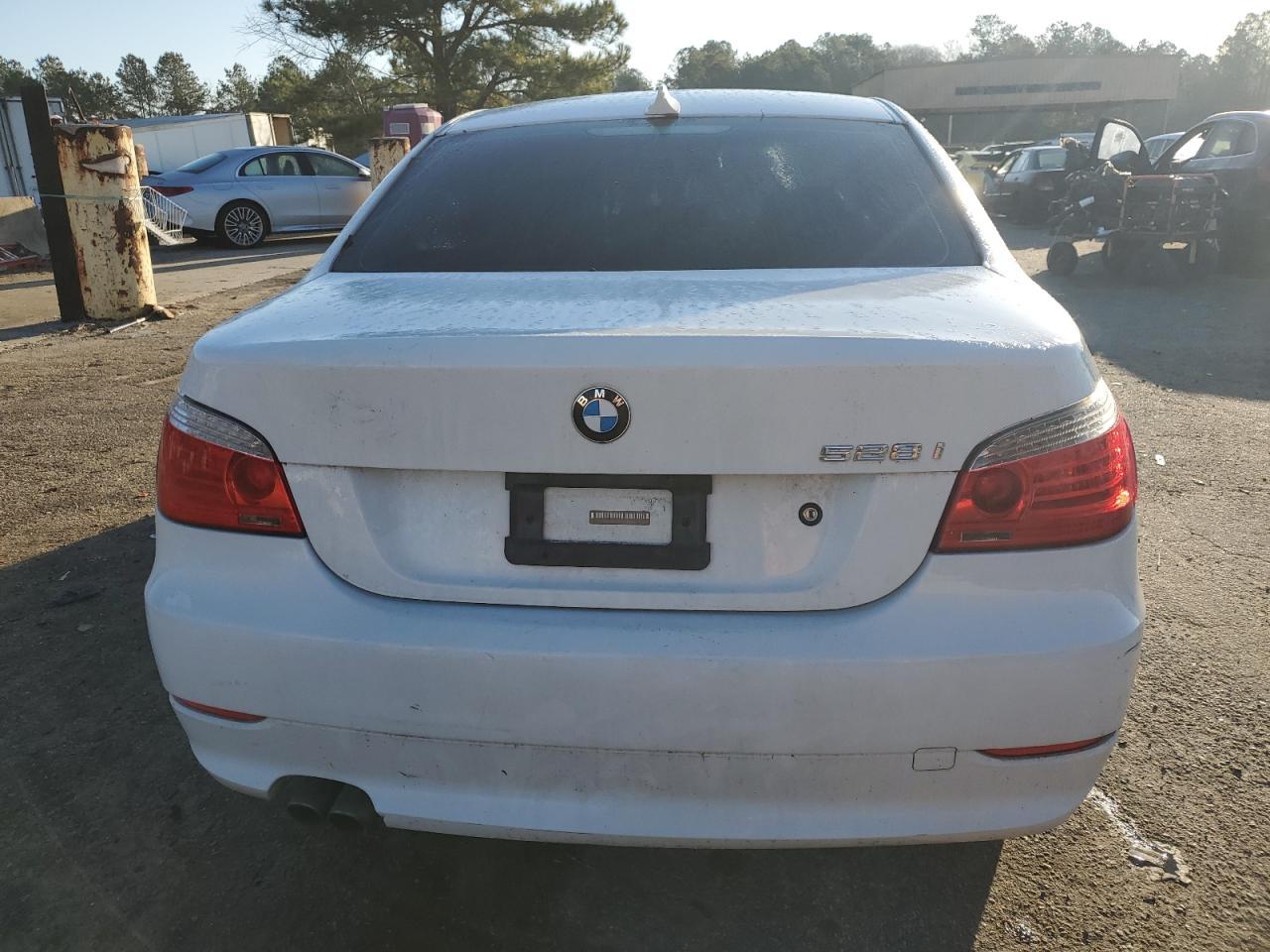 2010 BMW 528 Xi - Фото 6