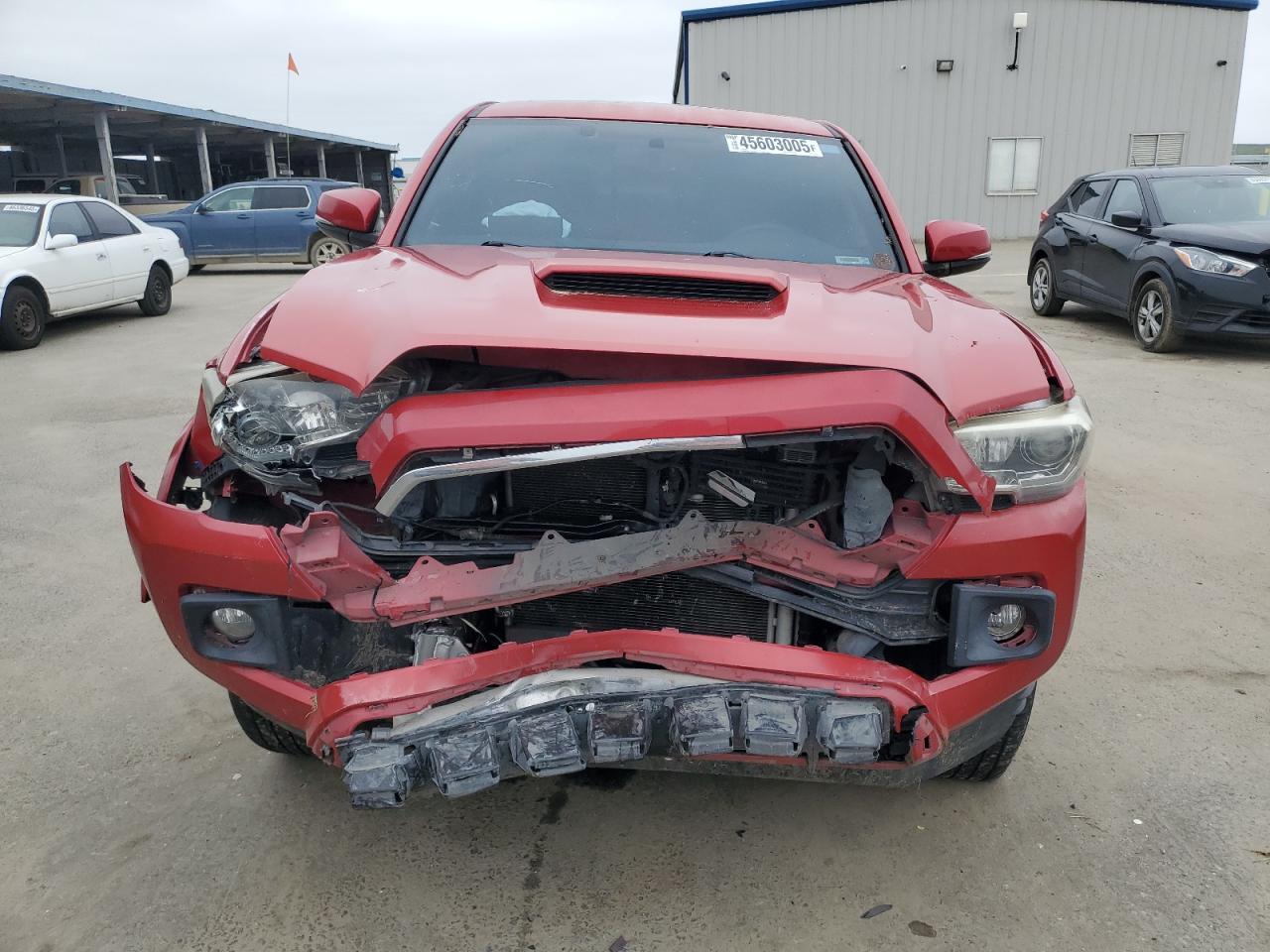 2016 Toyota Tacoma Double Cab - Image 5