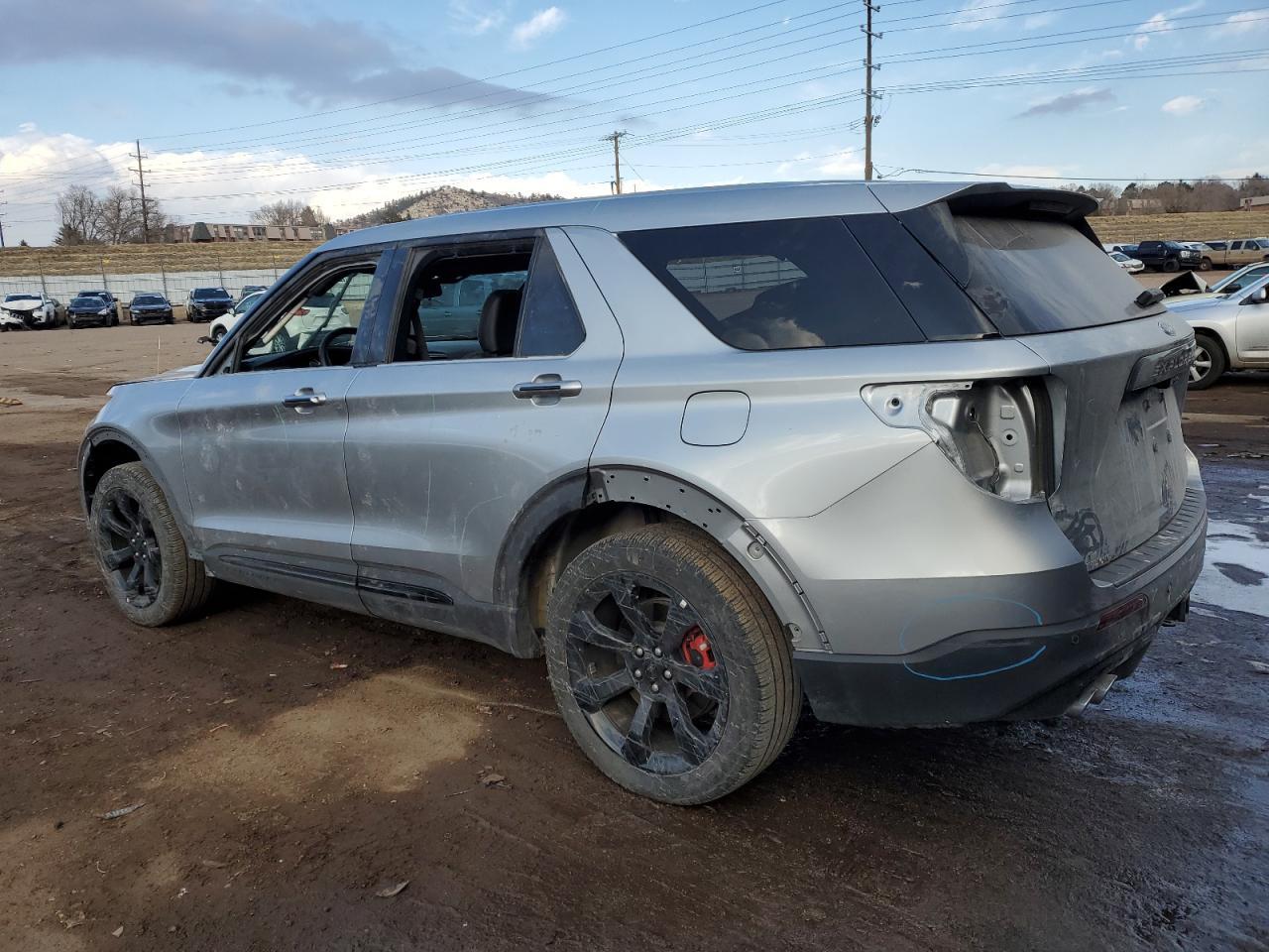 2023 Ford Explorer St - Image 2