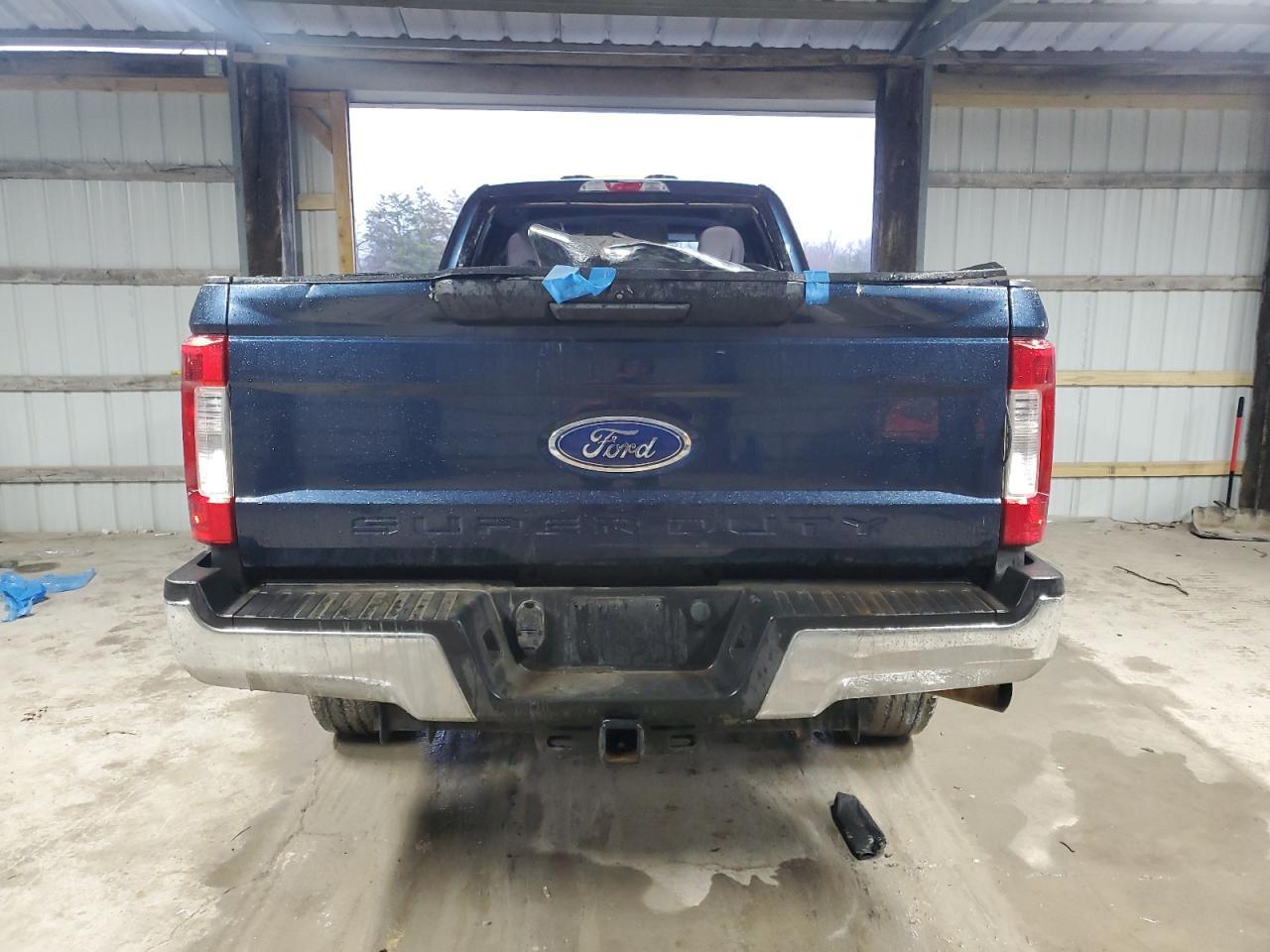 2019 Ford F250 Super Duty - Фото 6